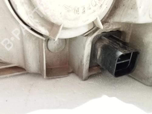 Right headlight HYUNDAI COUPE I (RD) 1.6 16V | BP27452324C29 