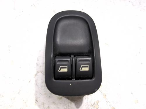 Used Left front window switch Left front window switch PEUGEOT 306 (7B, N3, N5) [1993-2003] 32697884 32697884