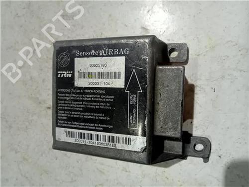 Used ECU airbags ALFA ROMEO 146 (930_) 2.0 16V T.S. (930.B5) (150 hp) 23927203