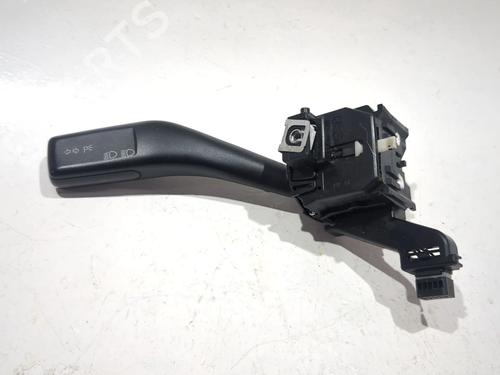 Forlygtekontakt VW GOLF V (1K1) 1.9 TDI (105 hp) 26206651
