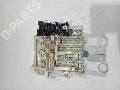 Used Fuse box Fuse box 34445117 34445117