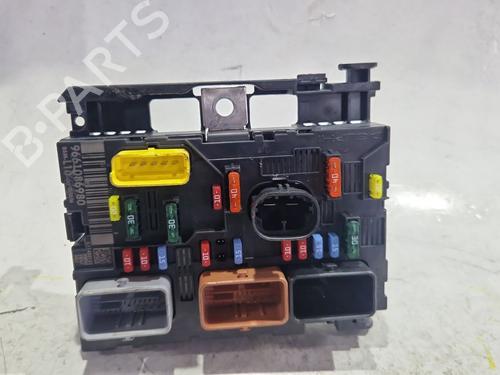 Used Fuse box Fuse box PEUGEOT 207 (WA_, WC_) 1.6 16V (109 hp) 33618166 33618166