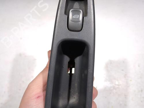 other-volvo-v40-estate-645-1995-1996-1997-1998-1999-2000-2001-2002-2003-2004-24125130 main image