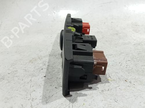 Warnblinkschalter RENAULT CLIO II (BB_, CB_) 1.5 dCi (B/CB07) | BP30936369I22