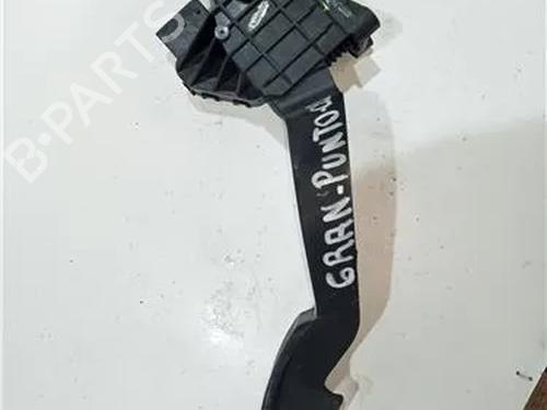 Used Pedal FIAT GRANDE PUNTO (199_) 1.3 D Multijet (75 hp) 23930903
