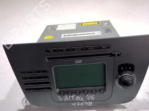 Used Radio SEAT ALTEA XL (5P5, 5P8) 1.9 TDI (105 hp) 23926672