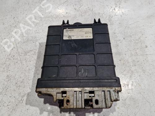 Used Electronic module Electronic module VW VENTO (1H2) 2.0 (115 hp) 33302657 33302657