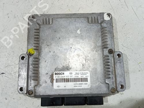 Module électronique RENAULT TRAFIC II Van (FL) 1.9 dCi 100 (FL0C) (101 hp) 27310558