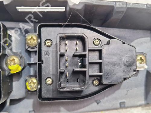 Left front window switch MAZDA 2 (DY) 1.4 CD | BP29383795I27 