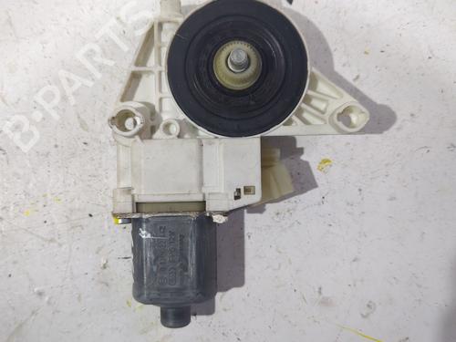 Used Right rear window motor MERCEDES-BENZ C-CLASS (W204) C 200 CDI (204.001) (136 hp) 23902281