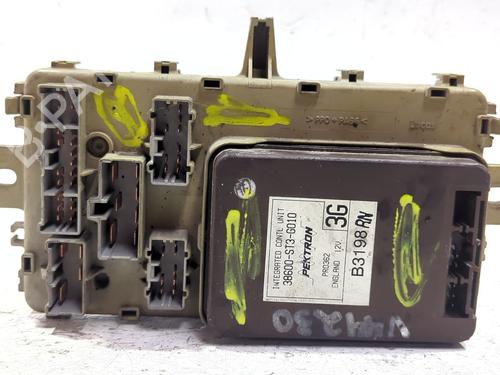 Used Fuse box Fuse box 37692001 37692001