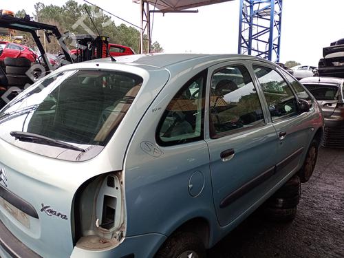 Left headlight CITROËN XSARA PICASSO (N68) 2.0 HDi | BP25836460C28 