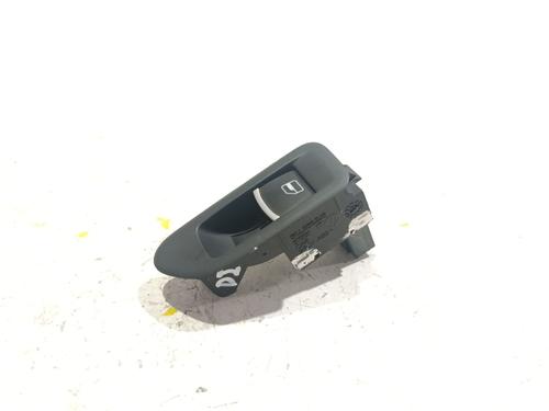 Used Right rear window switch Right rear window switch VW GOLF VI (5K1) 2.0 R 4motion (270 hp) 39981024 39981024