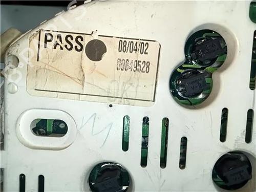 Instrument cluster HONDA CIVIC VII Coupe (EM2) 1.7 i (EM2) | BP23931889C47