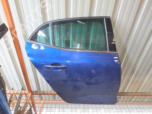 right-rear-door-renault-megane-iv-hatchback-b9amn_-2015-40120481 main image
