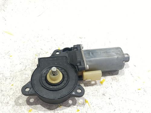 right-front-window-motor-ford-fiesta-vi-van-2008-2009-2010-2011-2012-2013-2014-2015-2016-2017-40063151 main image
