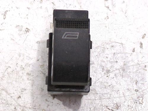 Used Right rear window switch Right rear window switch AUDI A3 (8L1) 1.9 TDI (90 hp) 33304402 33304402
