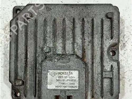 Elektronisk modul RENAULT MASTER II Van (FD) 2.8 dTI (FD0C, FD0F, FD2B, FD2F, FD3C, FD3F) | BP25616961M83 