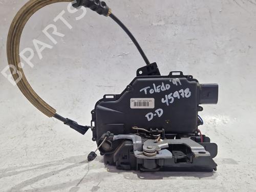 front-right-lock-seat-toledo-ii-1m2-1998-1999-2000-2001-2002-2003-2004-2005-2006-32670824 main image
