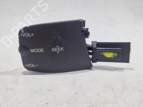 BP30005789E15 main image