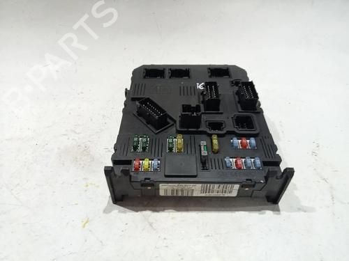 Used Fuse box PEUGEOT 407 SW (6E_, 6D_) 2.2 HDi 170 (170 hp) 27275345