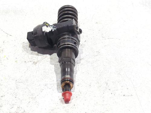 injector-audi-a4-b6-8e2-2000-2001-2002-2003-2004-2005-31869238 main image