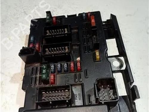 Used Fuse box CITROËN XSARA (N1) 1.9 TD (90 hp) 24968219