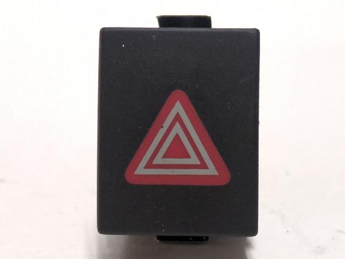 Used Warning switch VW POLO (9N_, 9A_) 1.4 TDI (80 hp) 24926940
