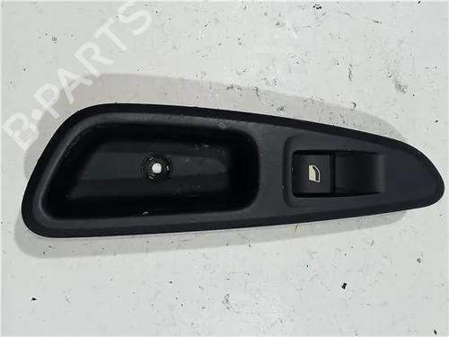 Used Right rear window switch PEUGEOT 308 I (4A_, 4C_) 1.6 HDi (109 hp) 23918998