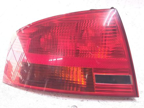 left-taillight-audi-a4-b7-8ec-2004-2005-2006-2007-2008-2009-37694756 main image