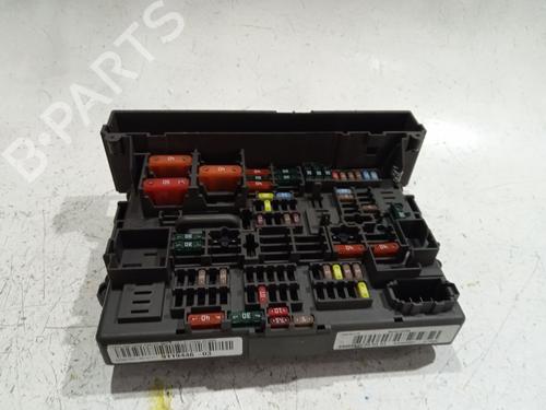 Used Fuse box Fuse box BMW 1 (E81) 118 d (143 hp) 36499864 36499864