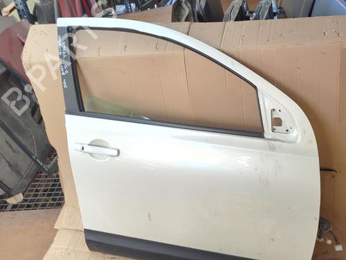 Used Right front door Right front door 39200160 39200160