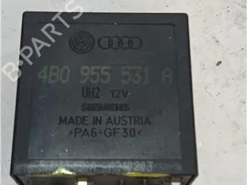 Sikringsdåse AUDI A4 B6 (8E2) 1.9 TDI quattro (130 hp) 23912568