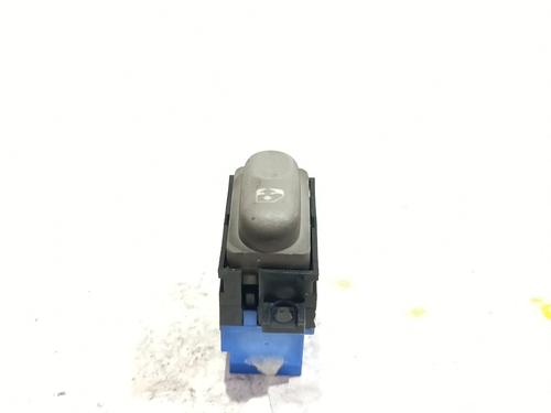 Used Left front window switch Left front window switch 39049540 39049540