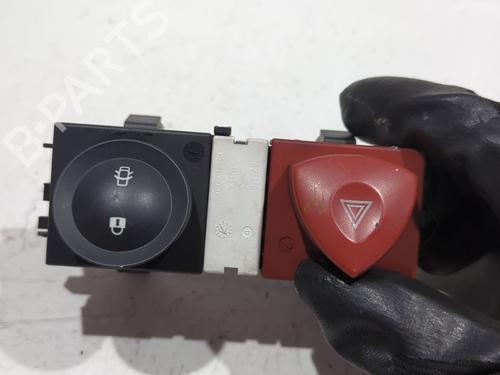 Used Switch RENAULT MEGANE II (BM0/1_, CM0/1_) 1.5 dCi (BM0F, BM0T, BM2B, CM0F, CM0T) (82 hp) 24952522