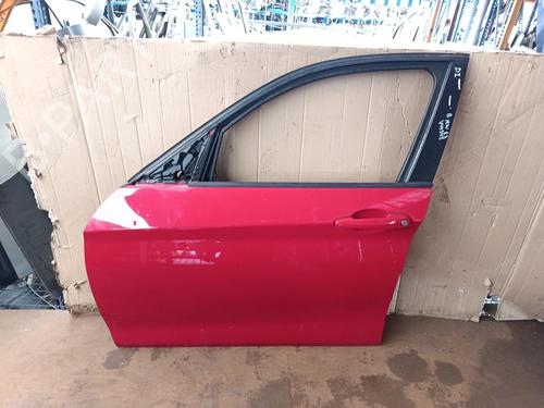 Puerta delantera izquierda Puerta delantera izquierda 39588291 39588291