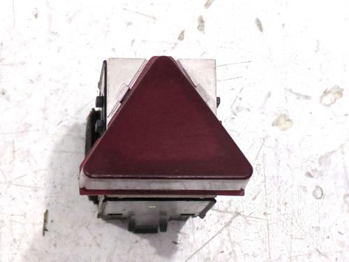 Used Warning switch Warning switch VW CADDY III MPV (2KB, 2KJ, 2CB, 2CJ) 2.0 TDI 16V 4motion (140 hp) 33302844 33302844