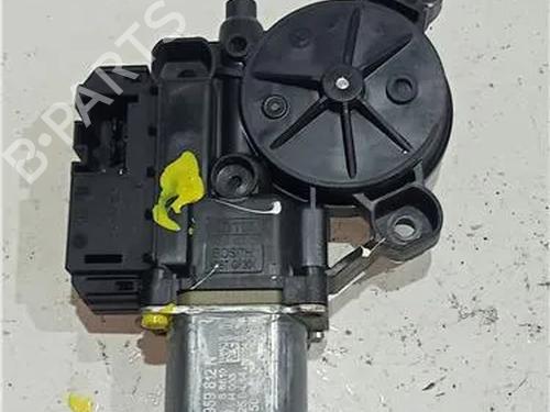 Moteur de lève-vitre arrière droit VW POLO V (6R1, 6C1) 1.4 TDI (75 hp) 23922851