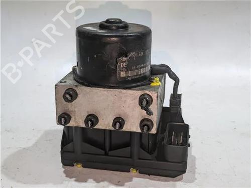 Módulo de ABS VW GOLF IV (1J1) 1.4 16V (75 hp) 23924634