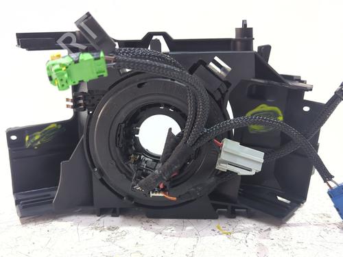 squib-airbag-renault-clio-iii-br01-cr01-2005-2006-2007-2008-2009-2010-2011-2012-2013-2014-37719425 main image