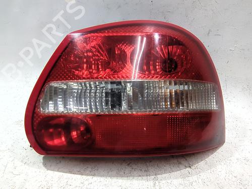 Feu arrière droit JAGUAR X-TYPE I (X400) 2.0 D (130 hp) 32010317