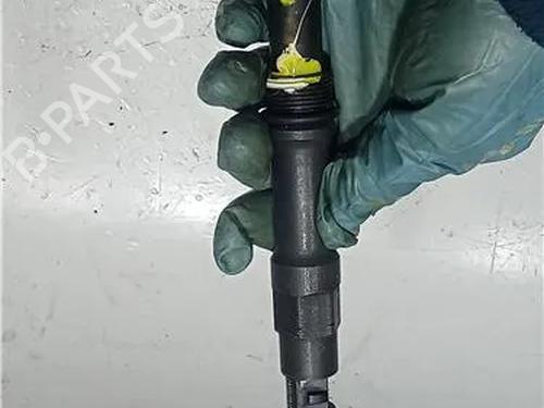 Injector FORD MONDEO III Saloon (B4Y) 2.0 16V TDDi / TDCi | BP23915177M100 