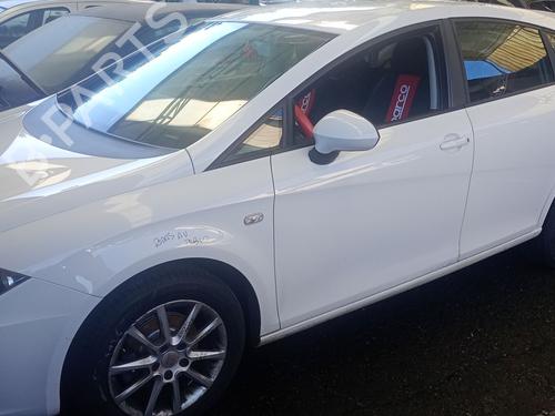 Used Parts SEAT LEON (1P1) 1.6 TDI 4958608