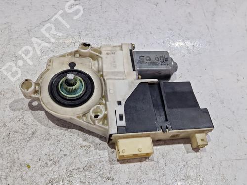 Moteur de lève-vitre avant gauche CITROËN C4 I (LC_) 1.4 16V (88 hp) 30962924