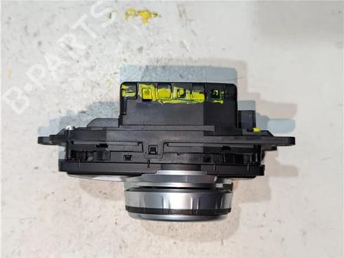 Switch BMW 2 Gran Tourer (F46) 220 d xDrive | BP23924968I30 