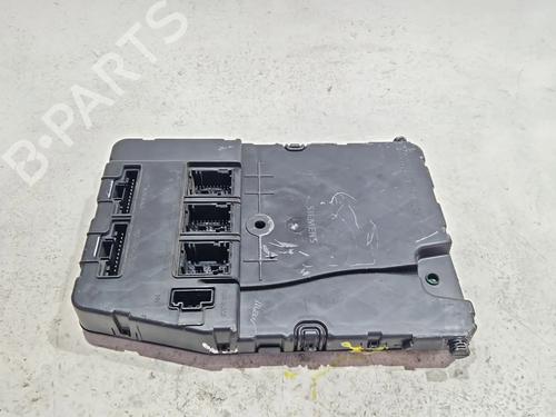 Caixa de fusíveis RENAULT MEGANE Scenic (JA0/1_) 1.9 dTi (JA0N) (98 hp) 29449769