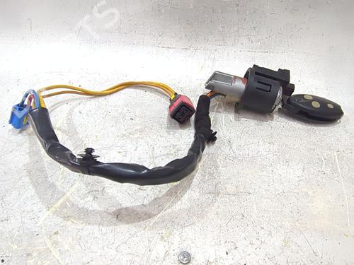 Used Ignition barrel CITROËN XSARA (N1) 1.6 i (88 hp) 28010991