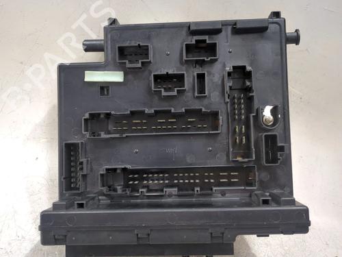 Used Fuse box FORD MONDEO I Saloon (GBP) 2.0 i 16V (136 hp) 27860189