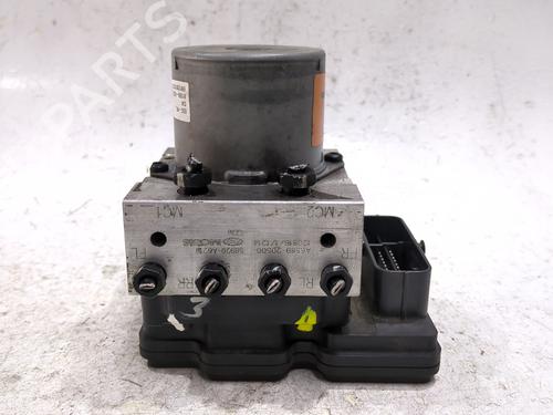 ABS Bremseaggregat HYUNDAI i30 Coupe 1.6 CRDi (128 hp) 32844193