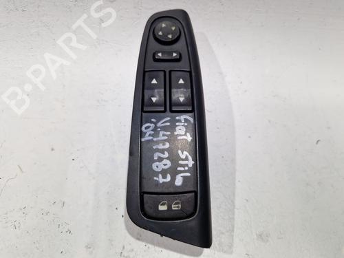 Venstre fortil elrude kontakt FIAT STILO (192_) 1.9 JTD (192_XE1A) (115 hp) 30002862